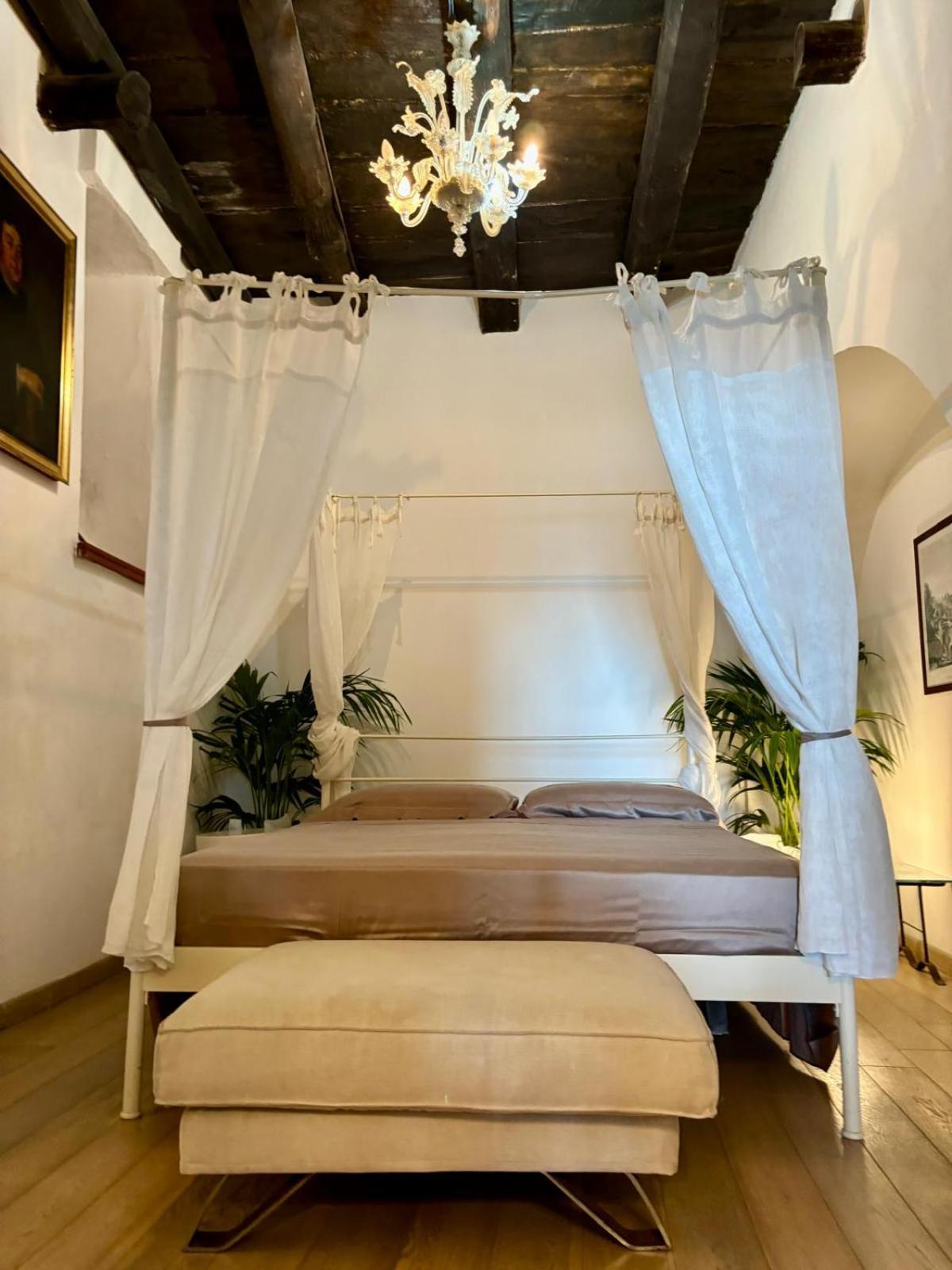 S'O Suites Tropea Eksteriør bilde
