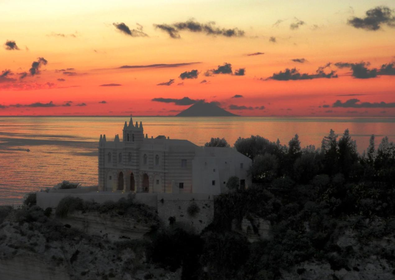 S'O Suites Tropea Eksteriør bilde