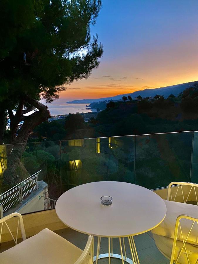 S'O Suites Tropea Eksteriør bilde